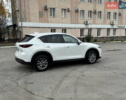 Мазда СХ-5 2023 в Полтаве на Automoto.ua Белый Мазда СХ-5, объемом двигателя 2.49 л и пробегом 30 тыс. км за 23500 $, фото 8 на Automoto.ua