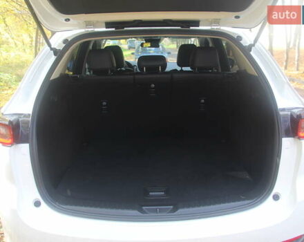 Білий Мазда СХ-5, об'ємом двигуна 2.49 л та пробігом 12 тис. км за 21700 $, фото 19 на Automoto.ua