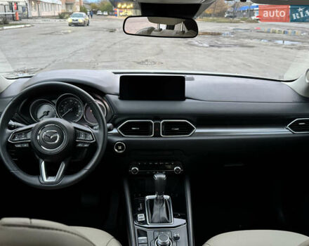 Мазда СХ-5 2023 в Полтаве на Automoto.ua Белый Мазда СХ-5, объемом двигателя 2.49 л и пробегом 30 тыс. км за 23500 $, фото 42 на Automoto.ua