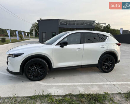 Білий Мазда СХ-5, об'ємом двигуна 2 л та пробігом 43 тис. км за 36000 $, фото 1 на Automoto.ua