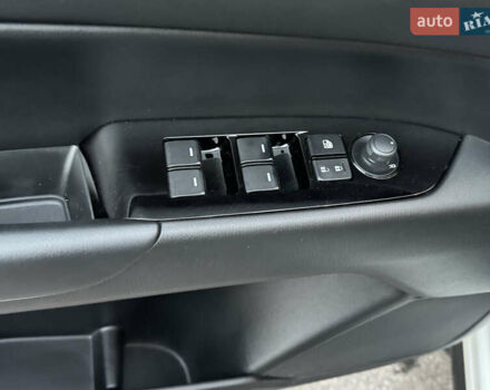 Мазда СХ-5 2023 в Полтаве на Automoto.ua Белый Мазда СХ-5, объемом двигателя 2.49 л и пробегом 30 тыс. км за 23500 $, фото 15 на Automoto.ua