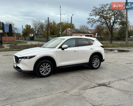 Мазда СХ-5 2023 в Полтаве на Automoto.ua Белый Мазда СХ-5, объемом двигателя 2.49 л и пробегом 30 тыс. км за 23500 $, фото 2 на Automoto.ua