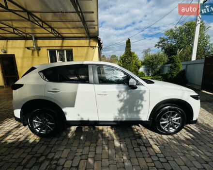Белый Мазда СХ-5, объемом двигателя 2 л и пробегом 14 тыс. км за 27999 $, фото 3 на Automoto.ua