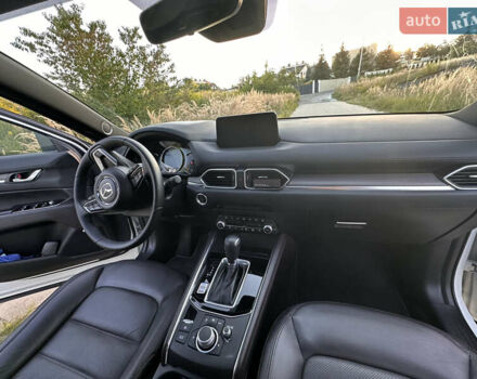 Белый Мазда СХ-5, объемом двигателя 2.49 л и пробегом 45 тыс. км за 35499 $, фото 3 на Automoto.ua
