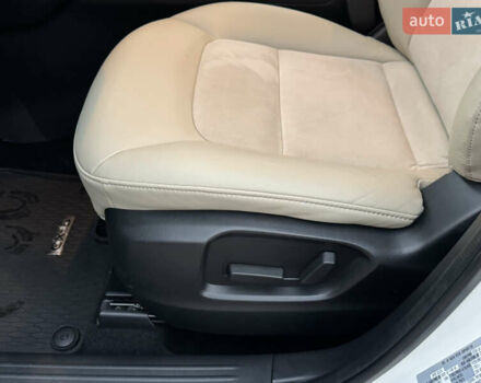 Мазда СХ-5 2023 в Полтаве на Automoto.ua Белый Мазда СХ-5, объемом двигателя 2.49 л и пробегом 30 тыс. км за 23500 $, фото 17 на Automoto.ua