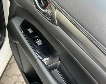 Белый Мазда СХ-5, объемом двигателя 2.49 л и пробегом 13 тыс. км за 24900 $, фото 78 на Automoto.ua