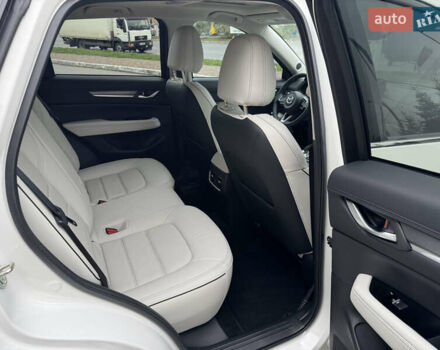 Белый Мазда СХ-5, объемом двигателя 2.49 л и пробегом 13 тыс. км за 26700 $, фото 16 на Automoto.ua