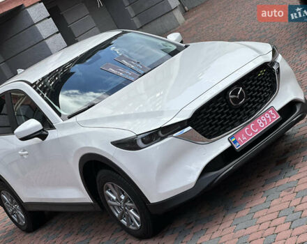 Білий Мазда СХ-5, об'ємом двигуна 2 л та пробігом 33 тис. км за 25650 $, фото 31 на Automoto.ua