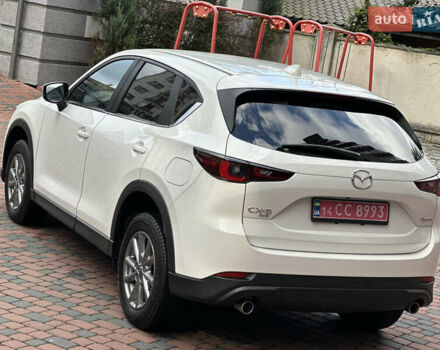 Білий Мазда СХ-5, об'ємом двигуна 2 л та пробігом 33 тис. км за 25650 $, фото 3 на Automoto.ua