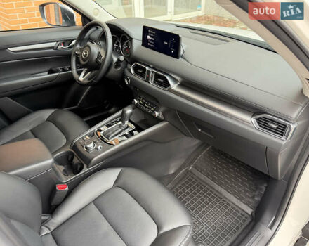 Белый Мазда СХ-5, объемом двигателя 2 л и пробегом 25 тыс. км за 30400 $, фото 34 на Automoto.ua