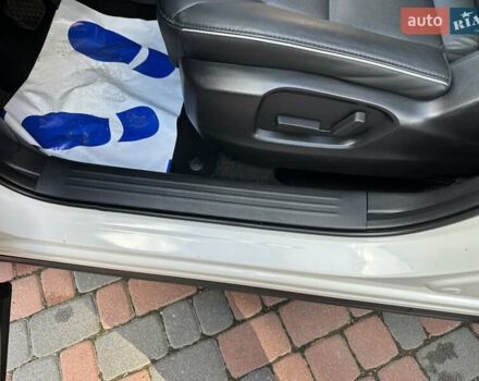 Білий Мазда СХ-5, об'ємом двигуна 2 л та пробігом 33 тис. км за 25650 $, фото 120 на Automoto.ua