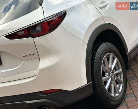 Білий Мазда СХ-5, об'ємом двигуна 2 л та пробігом 33 тис. км за 25650 $, фото 35 на Automoto.ua