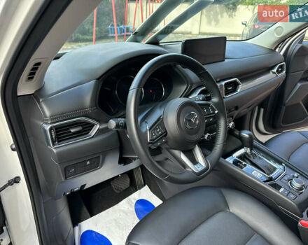 Білий Мазда СХ-5, об'ємом двигуна 2 л та пробігом 33 тис. км за 25650 $, фото 105 на Automoto.ua