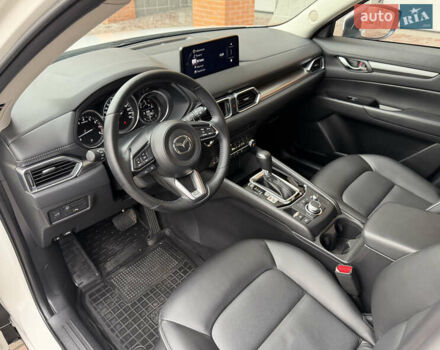 Белый Мазда СХ-5, объемом двигателя 2 л и пробегом 25 тыс. км за 30400 $, фото 24 на Automoto.ua