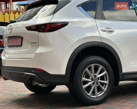 Білий Мазда СХ-5, об'ємом двигуна 2 л та пробігом 33 тис. км за 25650 $, фото 34 на Automoto.ua