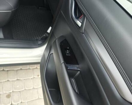 Белый Мазда СХ-5, объемом двигателя 2.49 л и пробегом 6 тыс. км за 26800 $, фото 4 на Automoto.ua