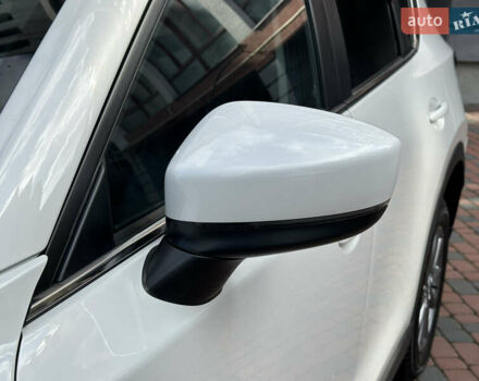 Білий Мазда СХ-5, об'ємом двигуна 2 л та пробігом 33 тис. км за 25650 $, фото 63 на Automoto.ua