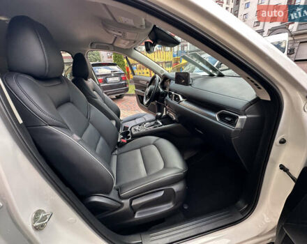 Білий Мазда СХ-5, об'ємом двигуна 2 л та пробігом 33 тис. км за 25650 $, фото 157 на Automoto.ua