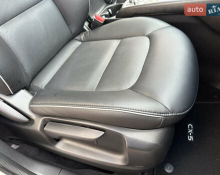 Білий Мазда СХ-5, об'ємом двигуна 2 л та пробігом 33 тис. км за 25650 $, фото 152 на Automoto.ua