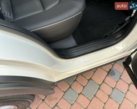 Білий Мазда СХ-5, об'ємом двигуна 2 л та пробігом 33 тис. км за 25650 $, фото 175 на Automoto.ua