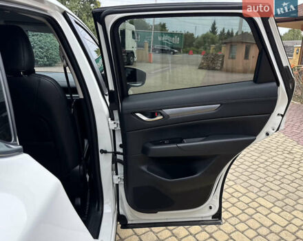 Білий Мазда СХ-5, об'ємом двигуна 2.5 л та пробігом 8 тис. км за 25500 $, фото 58 на Automoto.ua