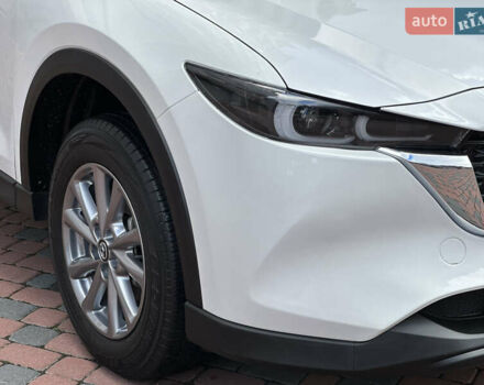 Білий Мазда СХ-5, об'ємом двигуна 2 л та пробігом 33 тис. км за 25650 $, фото 28 на Automoto.ua