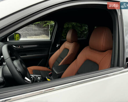 Белый Мазда СХ-5, объемом двигателя 2.5 л и пробегом 1 тыс. км за 36971 $, фото 43 на Automoto.ua