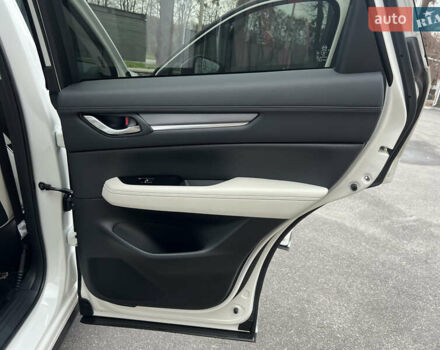 Білий Мазда СХ-5, об'ємом двигуна 2.49 л та пробігом 4 тис. км за 29500 $, фото 52 на Automoto.ua
