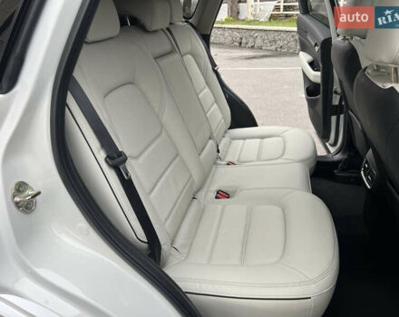 Білий Мазда СХ-5, об'ємом двигуна 2.49 л та пробігом 4 тис. км за 29500 $, фото 56 на Automoto.ua
