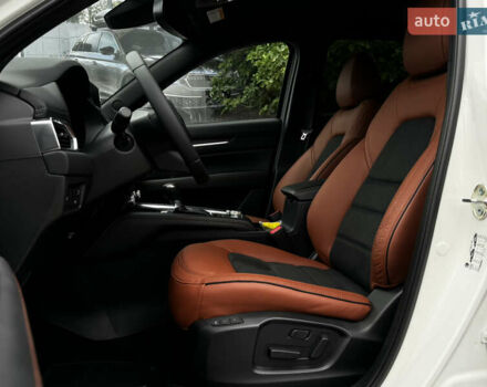 Белый Мазда СХ-5, объемом двигателя 2.5 л и пробегом 1 тыс. км за 36971 $, фото 56 на Automoto.ua