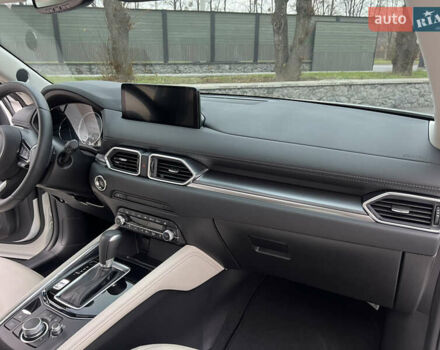 Білий Мазда СХ-5, об'ємом двигуна 2.49 л та пробігом 4 тис. км за 29500 $, фото 59 на Automoto.ua