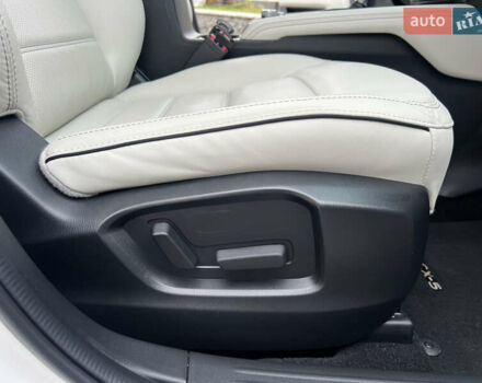 Білий Мазда СХ-5, об'ємом двигуна 2.49 л та пробігом 4 тис. км за 29500 $, фото 60 на Automoto.ua