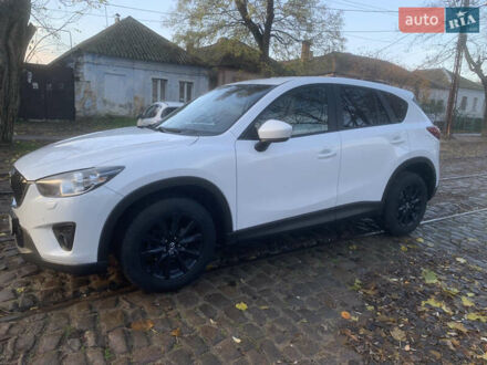 Белый Мазда СХ-5, объемом двигателя 2 л и пробегом 209 тыс. км за 12500 $, фото 1 на Automoto.ua