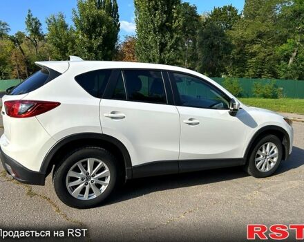 Белый Мазда СХ-5, объемом двигателя 2.5 л и пробегом 233 тыс. км за 12800 $, фото 1 на Automoto.ua
