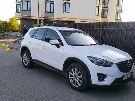 Белый Мазда СХ-5, объемом двигателя 2.49 л и пробегом 130 тыс. км за 13000 $, фото 1 на Automoto.ua