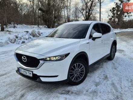 Белый Мазда СХ-5, объемом двигателя 2.2 л и пробегом 262 тыс. км за 14400 $, фото 1 на Automoto.ua