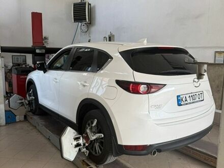 Белый Мазда СХ-5, объемом двигателя 2.49 л и пробегом 114 тыс. км за 18000 $, фото 1 на Automoto.ua
