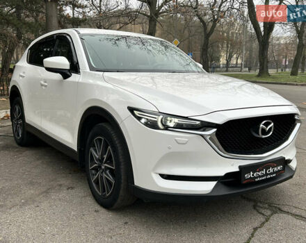 Белый Мазда СХ-5, объемом двигателя 2.19 л и пробегом 170 тыс. км за 18499 $, фото 1 на Automoto.ua