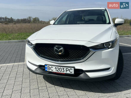 Белый Мазда СХ-5, объемом двигателя 2.49 л и пробегом 120 тыс. км за 17500 $, фото 1 на Automoto.ua