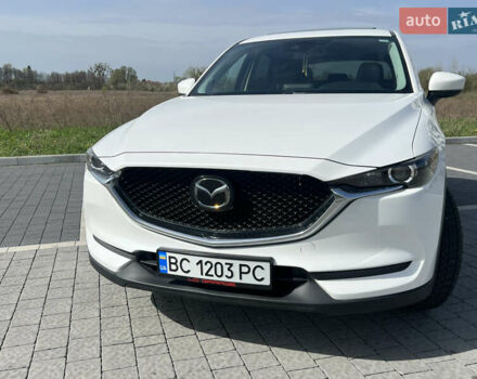 Белый Мазда СХ-5, объемом двигателя 2.49 л и пробегом 120 тыс. км за 17500 $, фото 1 на Automoto.ua