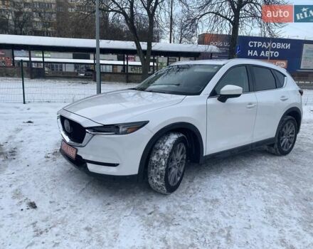 Белый Мазда СХ-5, объемом двигателя 0 л и пробегом 140 тыс. км за 19800 $, фото 1 на Automoto.ua