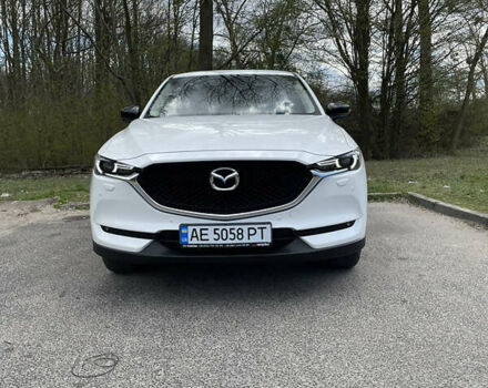 Білий Мазда СХ-5, об'ємом двигуна 2 л та пробігом 59 тис. км за 25300 $, фото 1 на Automoto.ua