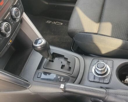 Черный Мазда СХ-5, объемом двигателя 2.2 л и пробегом 165 тыс. км за 12600 $, фото 3 на Automoto.ua