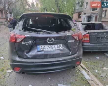 Черный Мазда СХ-5, объемом двигателя 2.49 л и пробегом 270 тыс. км за 8500 $, фото 2 на Automoto.ua