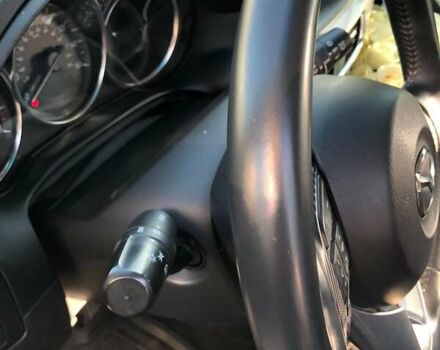 Черный Мазда СХ-5, объемом двигателя 2.49 л и пробегом 180 тыс. км за 15000 $, фото 5 на Automoto.ua