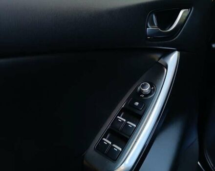 Чорний Мазда СХ-5, об'ємом двигуна 2.19 л та пробігом 225 тис. км за 15999 $, фото 32 на Automoto.ua