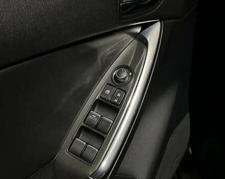 Чорний Мазда СХ-5, об'ємом двигуна 2.49 л та пробігом 262 тис. км за 12500 $, фото 15 на Automoto.ua