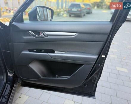 Мазда СХ-5 2017 в Ивано-Франковске на Automoto.ua Черный Мазда СХ-5, объемом двигателя 2.49 л и пробегом 112 тыс. км за 16300 $, фото 18 на Automoto.ua