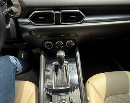 Черный Мазда СХ-5, объемом двигателя 2.49 л и пробегом 110 тыс. км за 21500 $, фото 6 на Automoto.ua