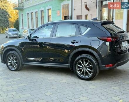 Мазда СХ-5 2017 в Ивано-Франковске на Automoto.ua Черный Мазда СХ-5, объемом двигателя 2.49 л и пробегом 112 тыс. км за 16300 $, фото 6 на Automoto.ua